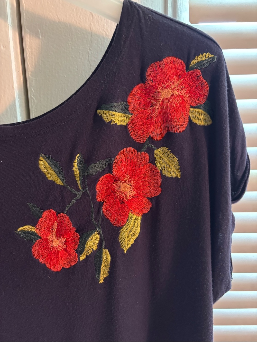 Anthropologie Large W-5 Embroidered Top - Picture 2 of 4